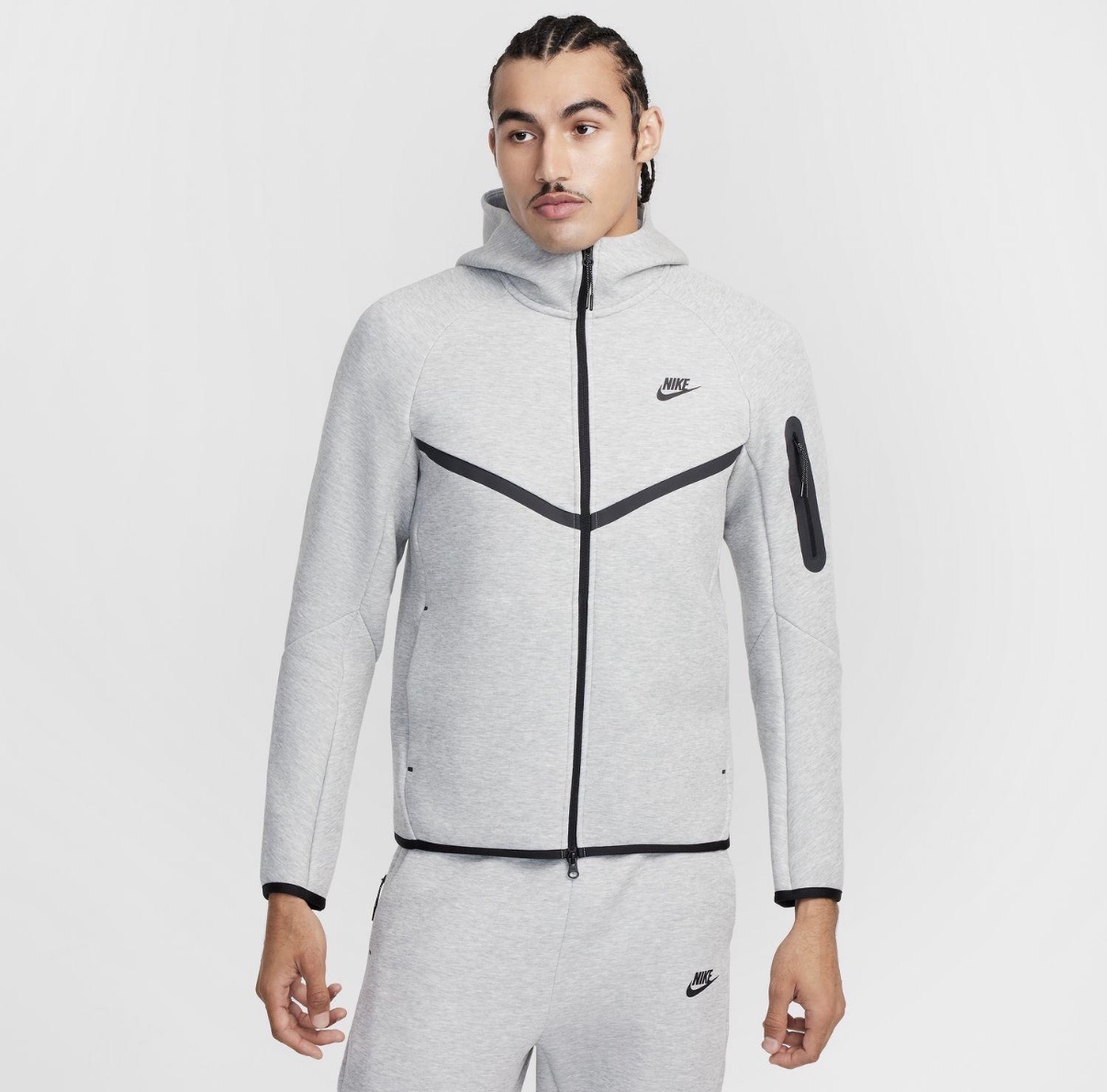 NIKEウェア｜ショップニュース｜MARK IS 福岡ももち（マークイズ福岡 