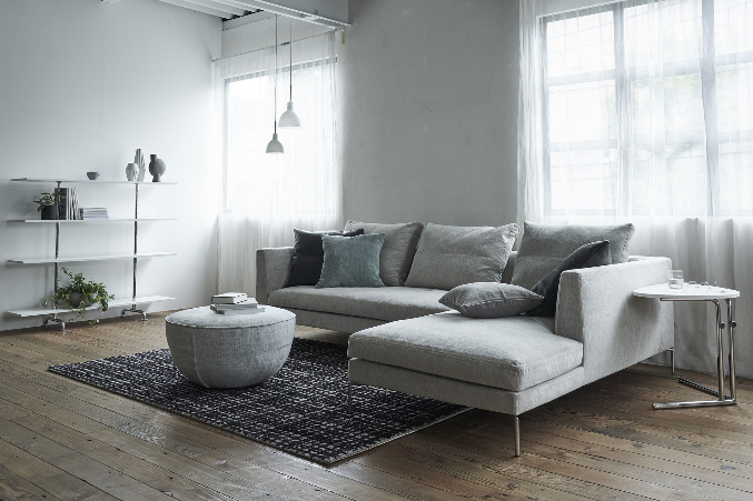 美しい直線が描くRAソファ｜ショップニュース｜MARK IS 福岡ももち