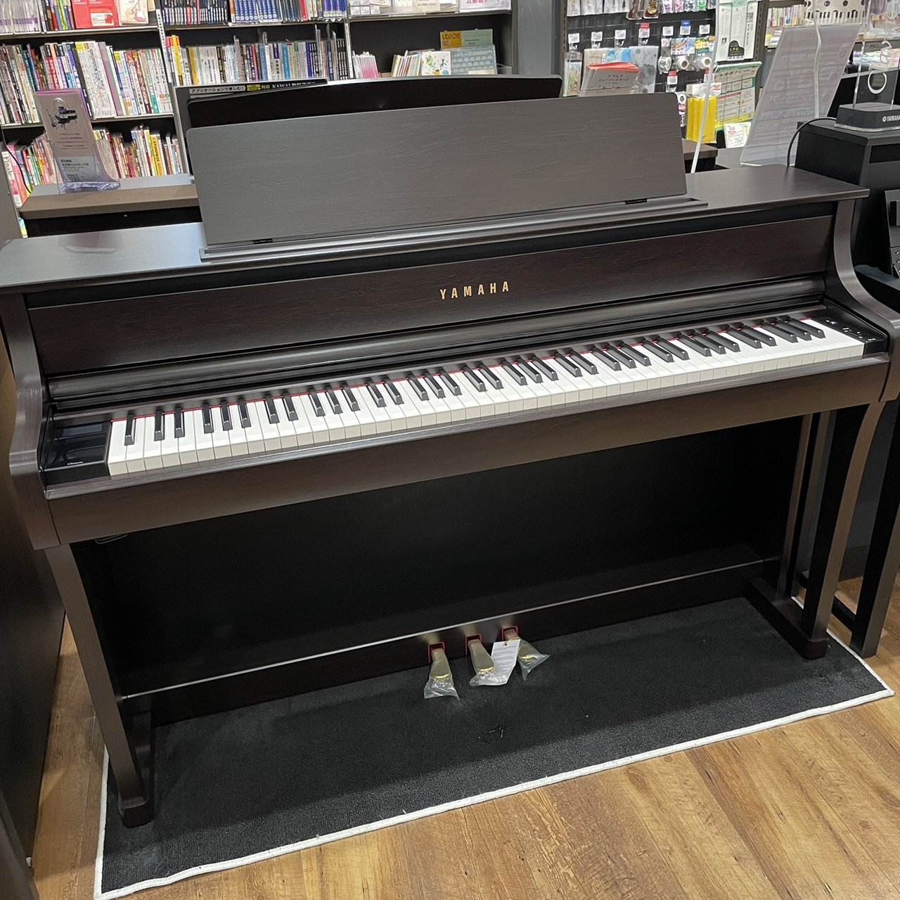 c*u様 大特価早い者勝ちYamaha 電子ピアノ ブラック c*u様 大特価早い者勝ちYamaha 電子ピアノ ブラック